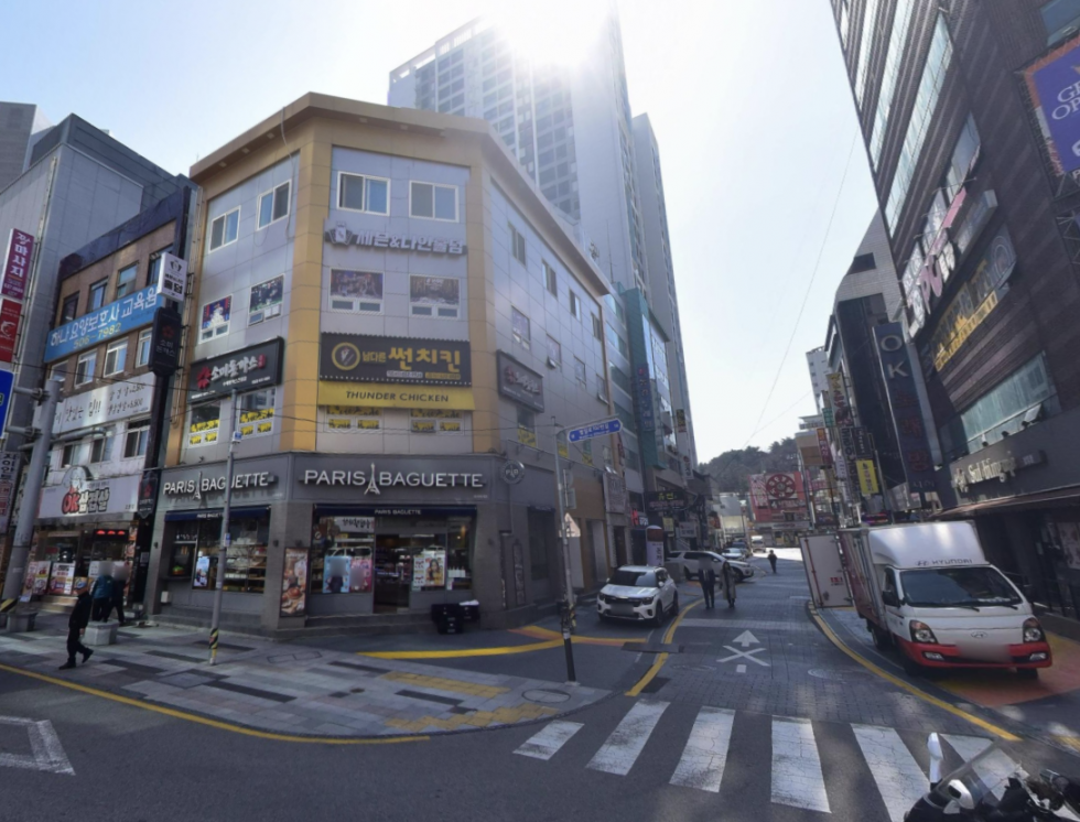 부산 동구 범일동 조방앞 3층 상가 임대/83평/현 위락시설 월세 매물번호 15505 사진 1