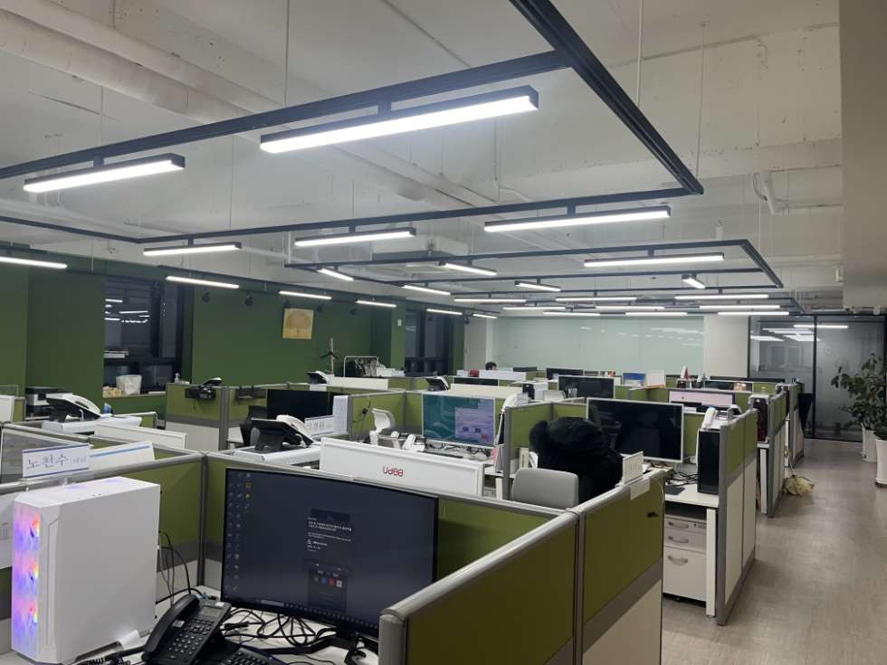 부산 연제구 연산동 연사역 초 역세권/내부 인테리어 깔끔한 사무실 임대! 회의실 2, 탕비실 1(싱크대 완비), 시스템 에어컨 완비, 시설비 협의 월세 매물번호 14714 사진 2