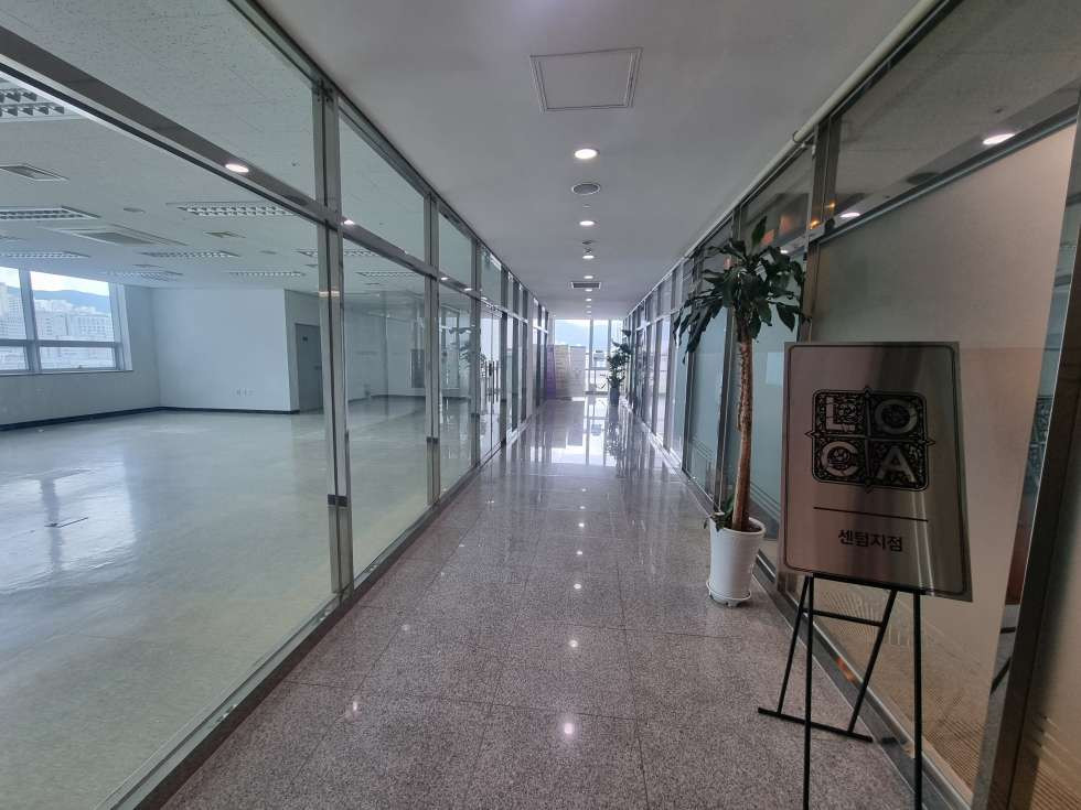 부산 연제구 연산동 에이동 연산역 초역세권/연산동 랜드마크 오피스 빌딩! 8층 전용 29평 사무실 임대 월세 매물번호 15613 사진 4