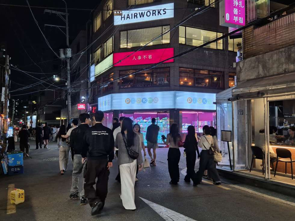 부산 부산진구 전포동 전포사잇길 핫플 메인상권 정말 저렴한 권리금 월세 매물번호 15748 사진 1
