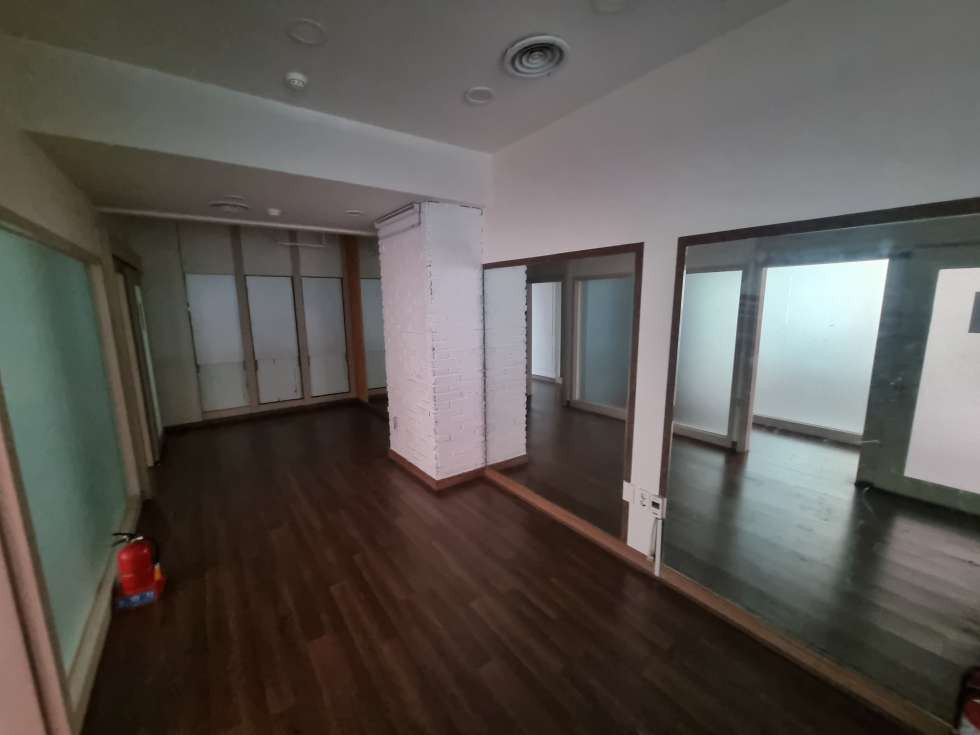 부산 연제구 연산동 토곡사거리 인근, 전면 좋은 상가건물/3층 약 56평 월세 매물번호 15760 사진 3
