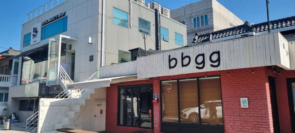부산 동래구 안락동 온천천 카페거리 소형평수 카페 1층 15평 인테리어 월세 매물번호 15062 사진 1