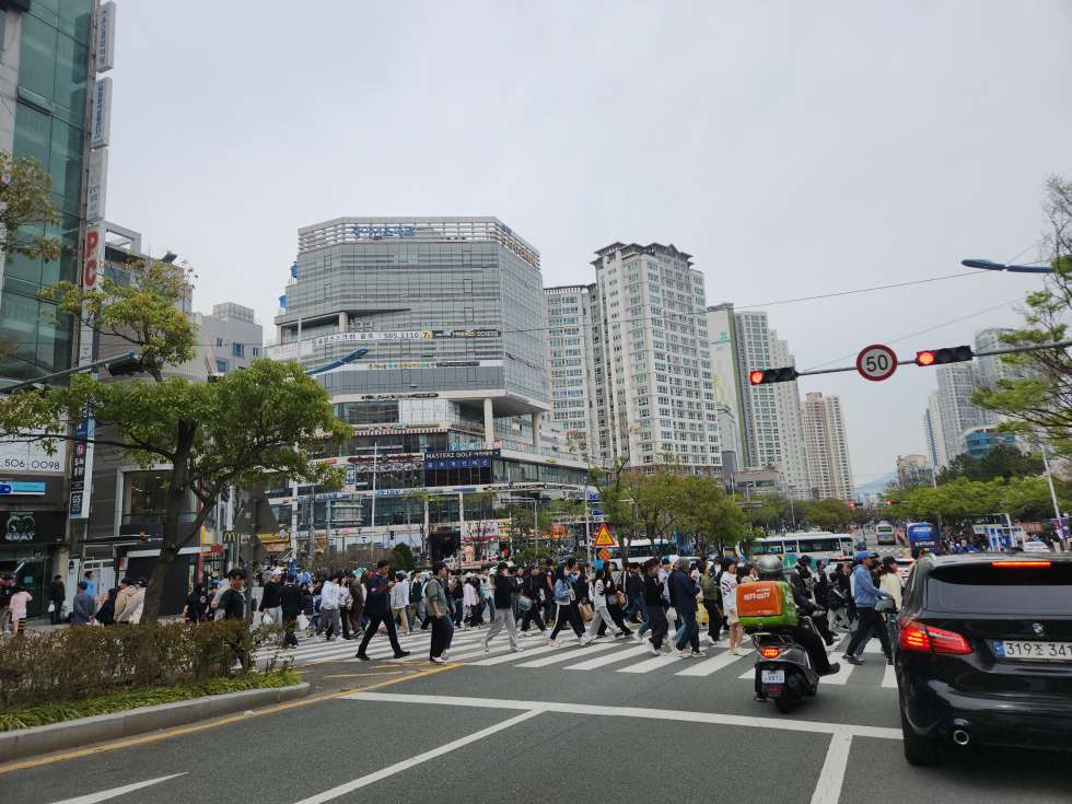 부산 부산진구 전포동 1동 전포동 대로변 약25평 식당, 이자카야, 고기집 등 추천 월세 매물번호 15769 사진 1