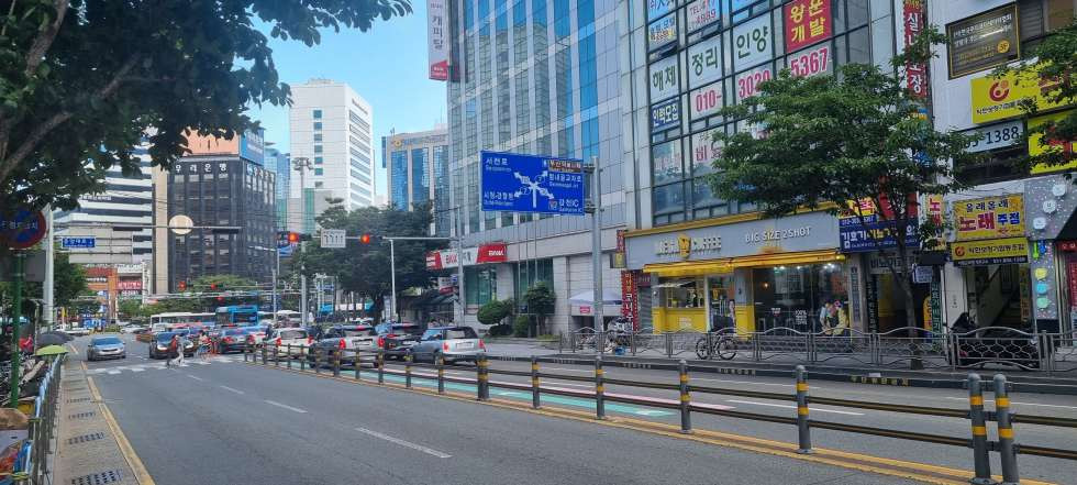 부산 부산진구 부전동 영광도서 바로 옆 대로변 3층 25평 유동 바글 바글 월세 매물번호 15309 사진 1