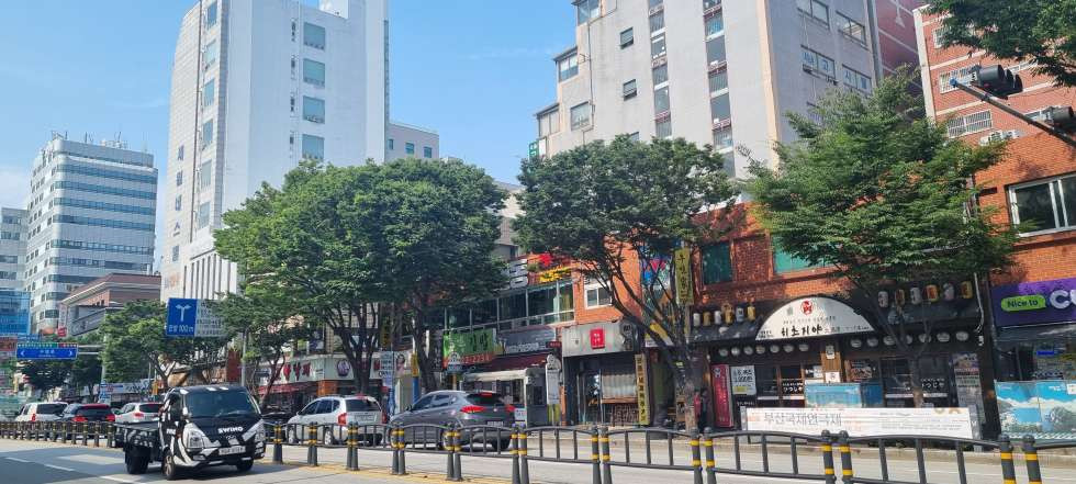 부산 남구 대연동 대연동 메인상권 대로변 2층 112평 고급인테리어 일식당 초밥 뷔페 월세 매물번호 15367 사진 1