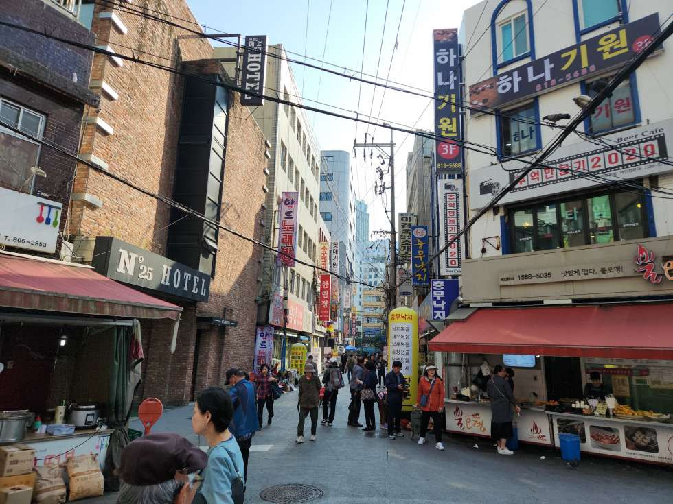 부산 부산진구 부전동 부전시장 유동인구 많은 코너자리 약 18평 월세 매물번호 15858 사진 1