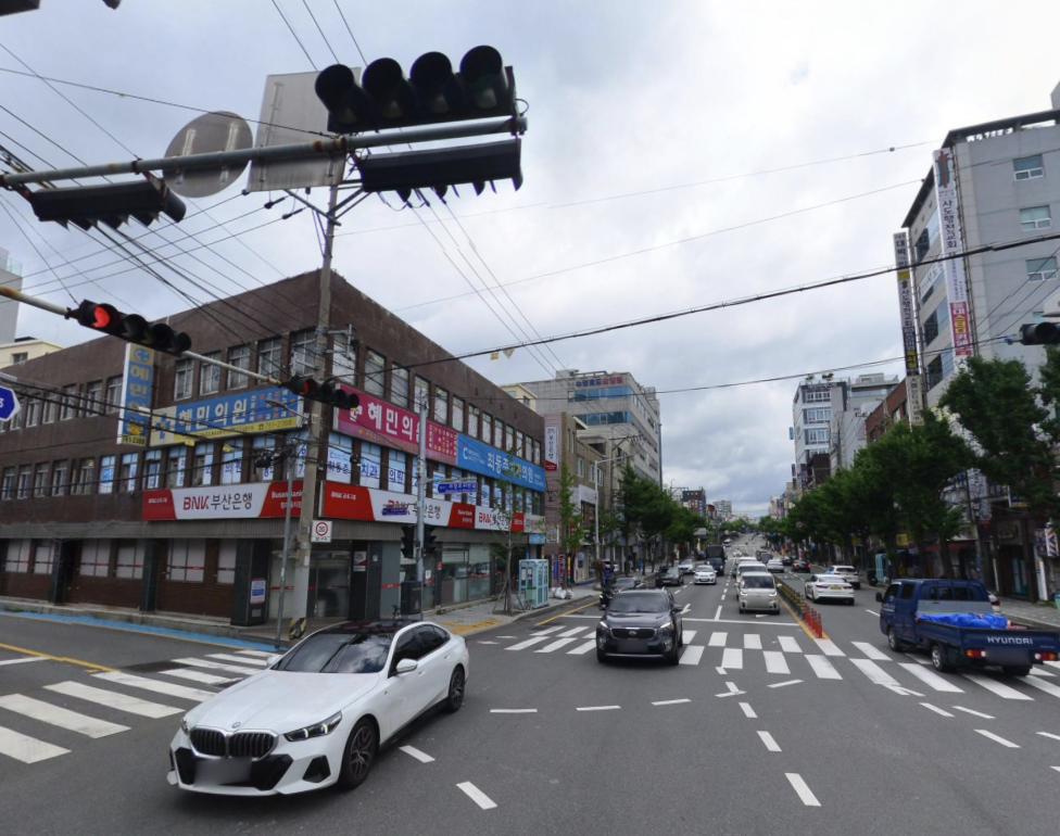 부산 수영구 망미동 망미주공아파트 대로변 사거리 1층 코너 상가 홍보효과 좋은 자리! 월세 매물번호 15887 사진 1