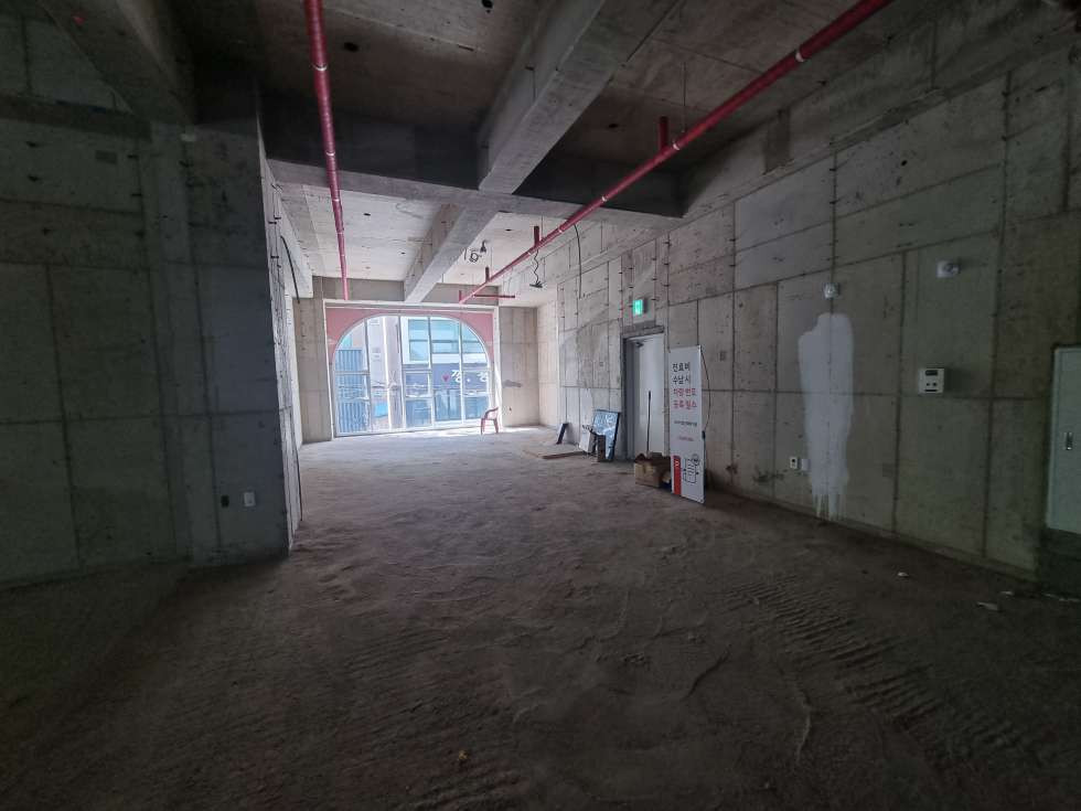 부산 부산진구 부전동 서면 롯데백화점 인근 신축 메디컬빌딩 2층 82평/휴게 음식점, 병의원 용도 추천 월세 매물번호 15916 사진 2