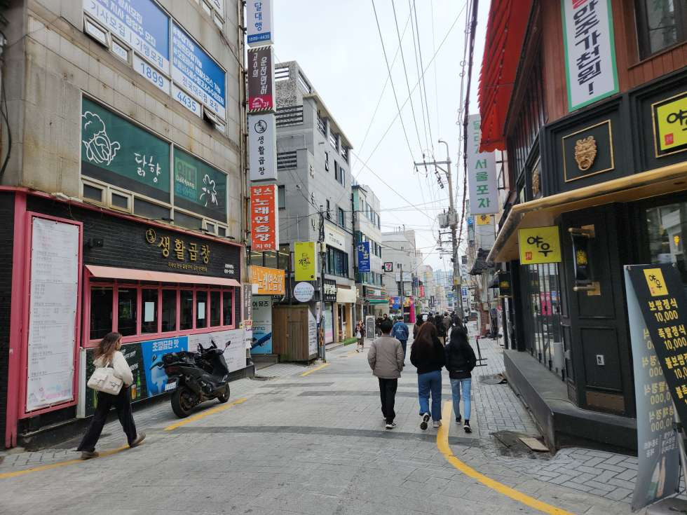 부산 남구 대연동 경성대 술집자리 추천 약 18평 혼자서 하기 좋은 포차 월세 매물번호 15941 사진 1