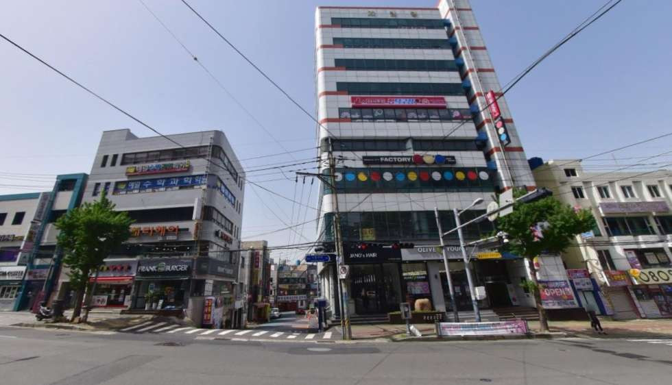 부산 사하구 하단동 하단 동아대 대로변 눈에 띄는 코너자리 48평 1,2층 임대 월세 매물번호 15553 사진 1