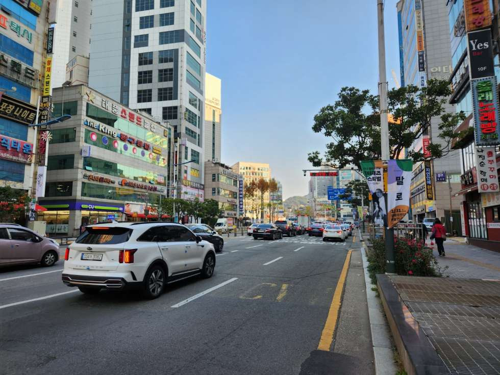 부산 연제구 연산동 연산역 / 중형사무실 / 저렴한 월세 / 실평수 60평대 월세 매물번호 10274 사진 1