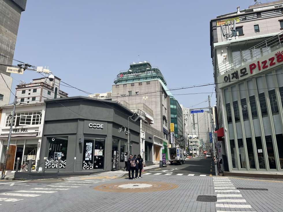부산 부산진구 전포동 전포카페거리 권리급매 저렴한 복층상가 약 12평 카페 디저트 월세 매물번호 15998 사진 1