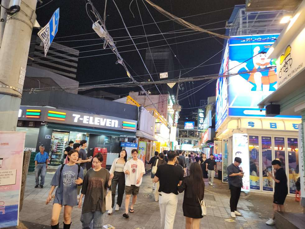 부산 부산진구 부전동 서면 배대포 핫플상권 중심 1층 약 40평 월세 매물번호 16008 사진 1