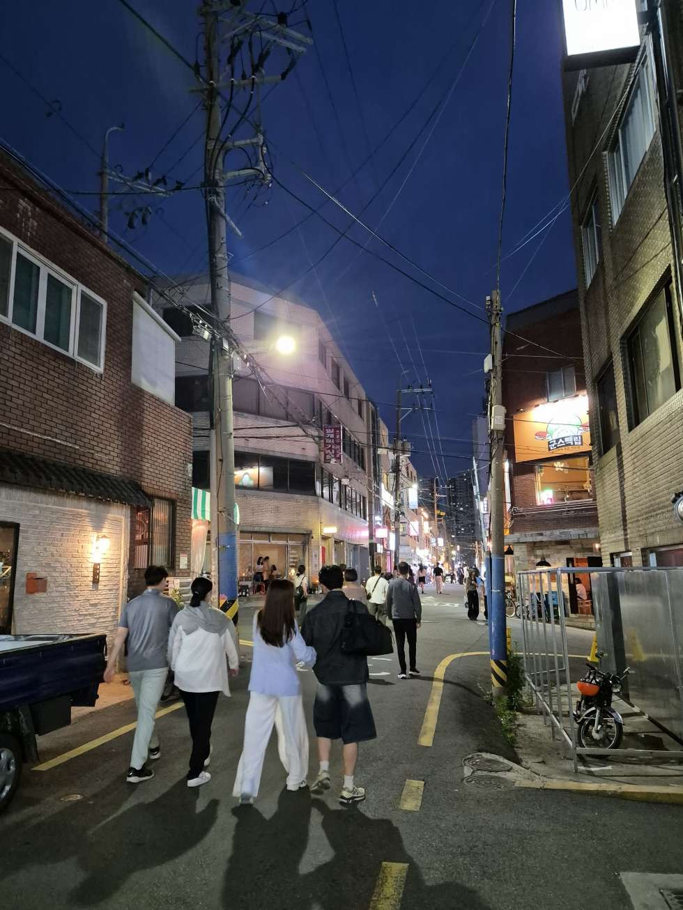 부산 부산진구 전포동 전포사잇길 술상권 메인 2층 무권리 상가 월세 매물번호 16030 사진 1