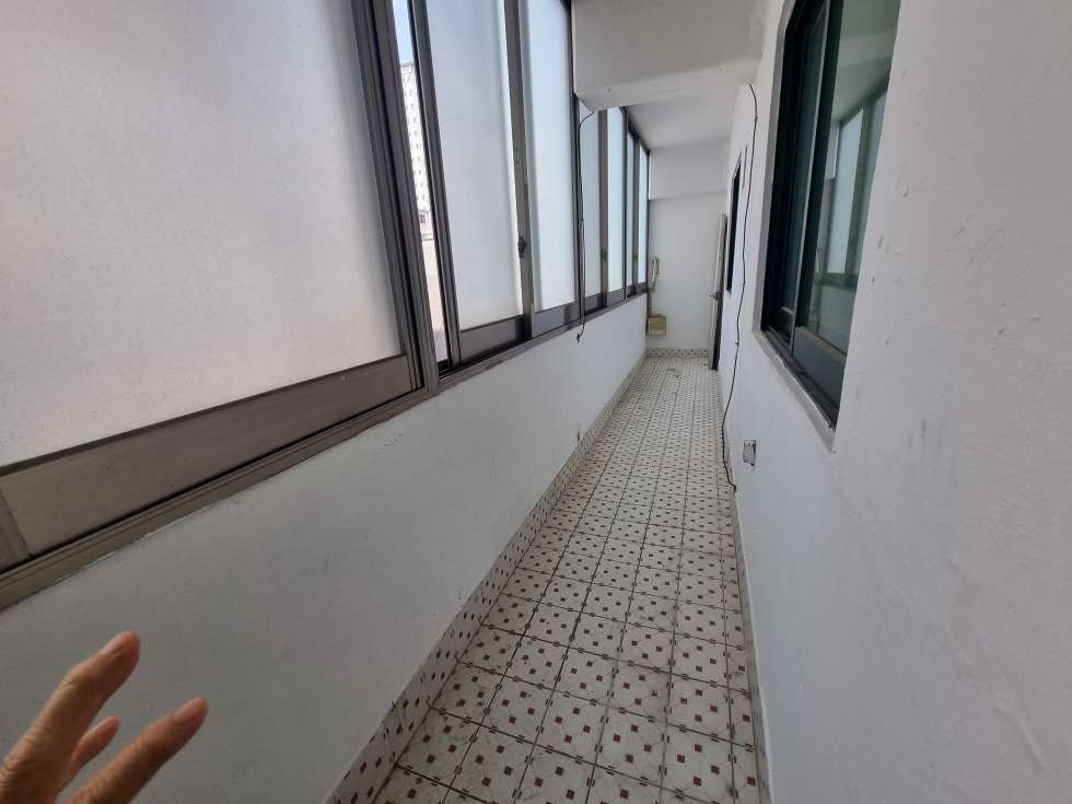 부산 부산진구 가야동 동의대역 역세권/가야대로 접한 건물/5층 33평/전면 넓어 홍보효과 우수! 월세 매물번호 15361 사진 2