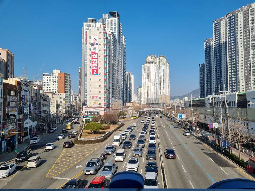 부산 동래구 명륜동 무권리 명륜역 2번출구 앞 코너 1층 27평 주차가능 디저트 카페 베이커리 월세 매물번호 16128 사진 1