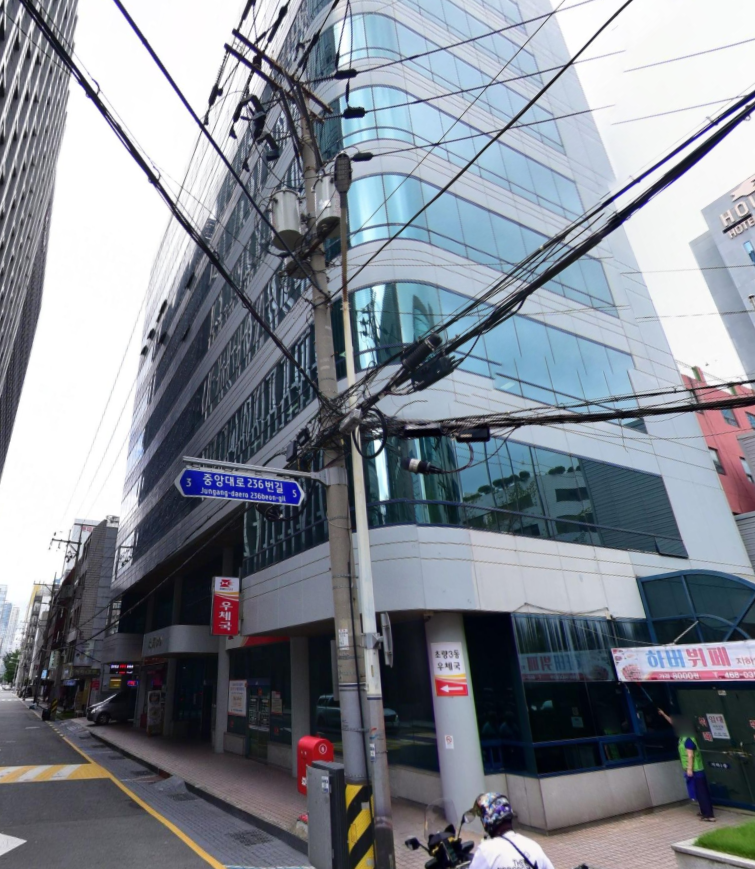 부산 동구 초량동 초량역역세권/8층 전용 35평 시설 깔끔한 사무실임대 월세 매물번호 16148 사진 1