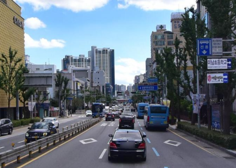 부산 동래구 온천동 미남 대로변 1층 전면 좋은 상가 임대 약45평 주차 가능 월세 매물번호 16281 사진 1