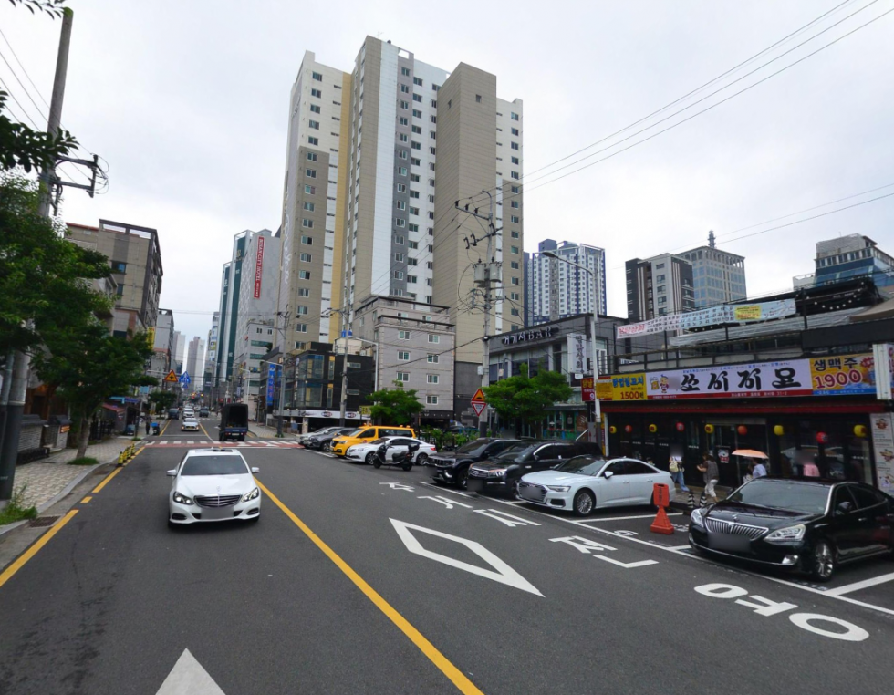 부산 연제구 연산동 3동 시청 상권 중심 무권리 2층 40평 다용도 추천 상가 월세 매물번호 16312 사진 1