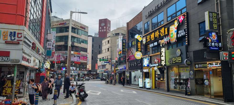 부산 동래구 온천동 온천장 곱창골목 1층 46평 시설완비 주차가능 월세 매물번호 15456 사진 1