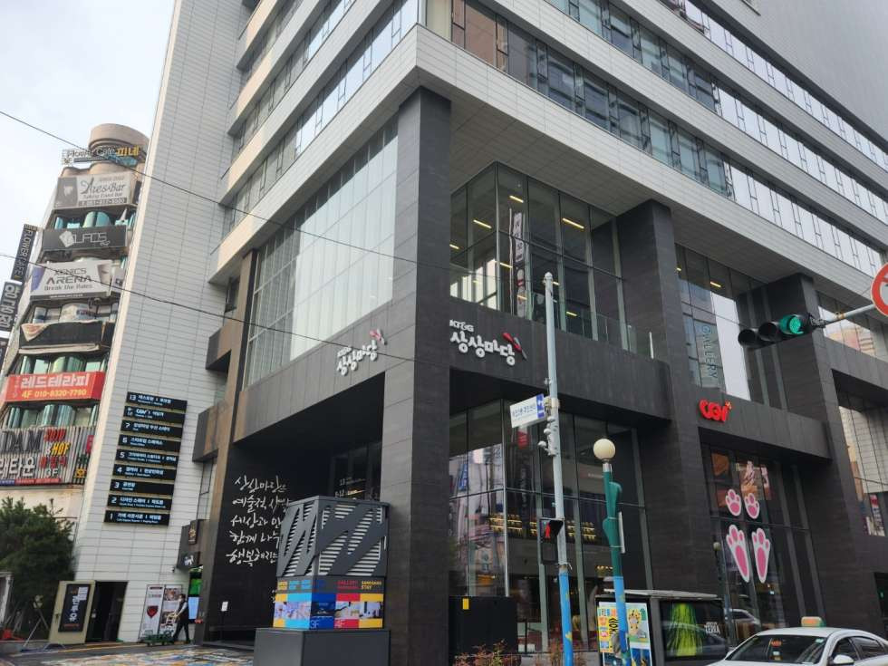 부산 부산진구 부전동 서면 유흥주점 약 43평 내부시설 최고 월세 매물번호 16380 사진 1