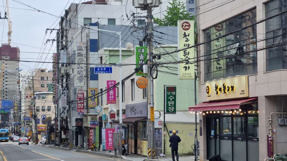 부산 동래구 온천동 온천동래미안포레스티지 핵심상권 유동 많은 대로변 1, 2층 전체사용 34평 월세 매물번호 15220 사진 1