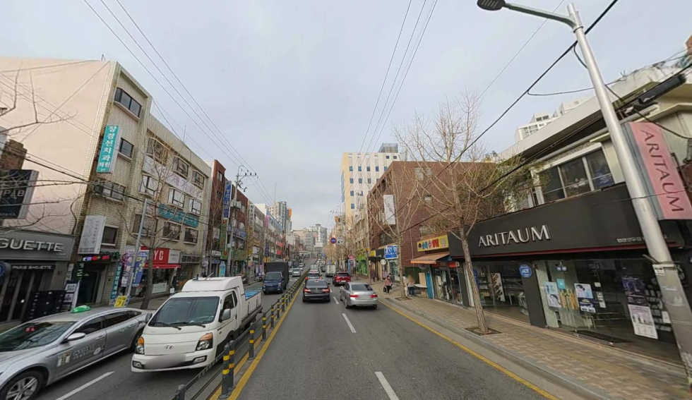 부산 연제구 연산동 한창타워 인근 고분로 접한 상가. 전면 넓음 월세 매물번호 12766 사진 1