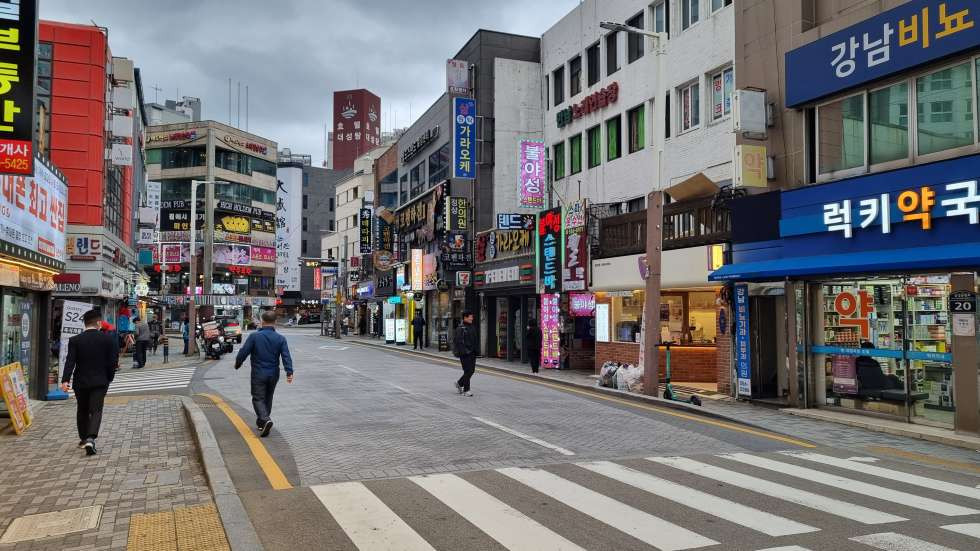 부산 동래구 온천동 대단지 아파트 메인상권 유동많은 최요지 저렴한 월세 월세 매물번호 16544 사진 1