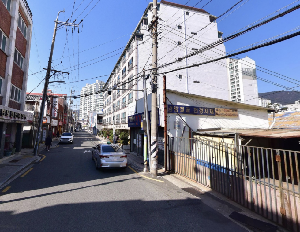 부산 동래구 사직동 사직동 주거밀집지역 / 내성중 인근 배달 전문점 자리 1층 약 20평 월세 매물번호 16623 사진 1