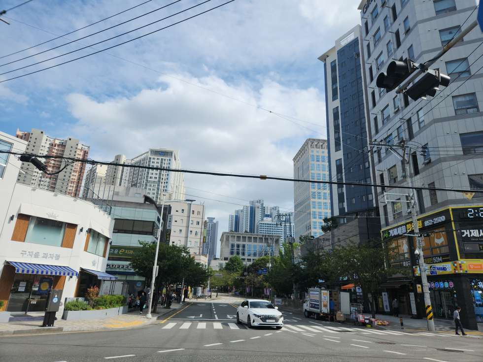 부산 연제구 연산동 내부 사무실 인테리어 완벽함 . 약 60평 테라스 보유 월세 매물번호 16771 사진 1