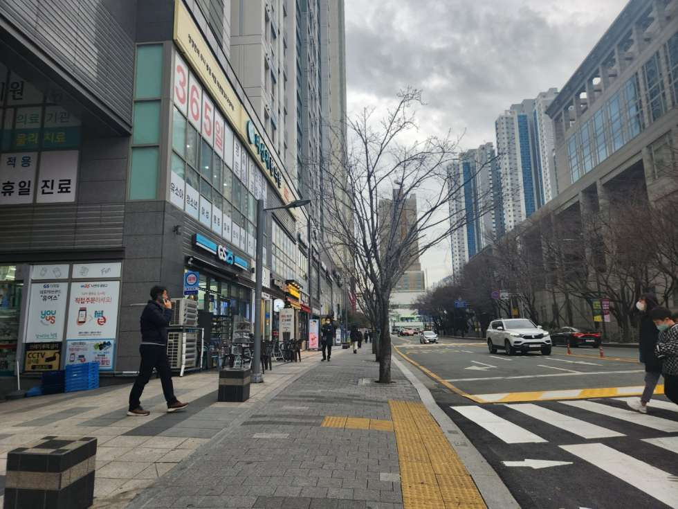부산 연제구 연산동 연산동 시청 대형평수 약 36평 테이블 15개이상 배치 가능 월세 매물번호 11530 사진 1