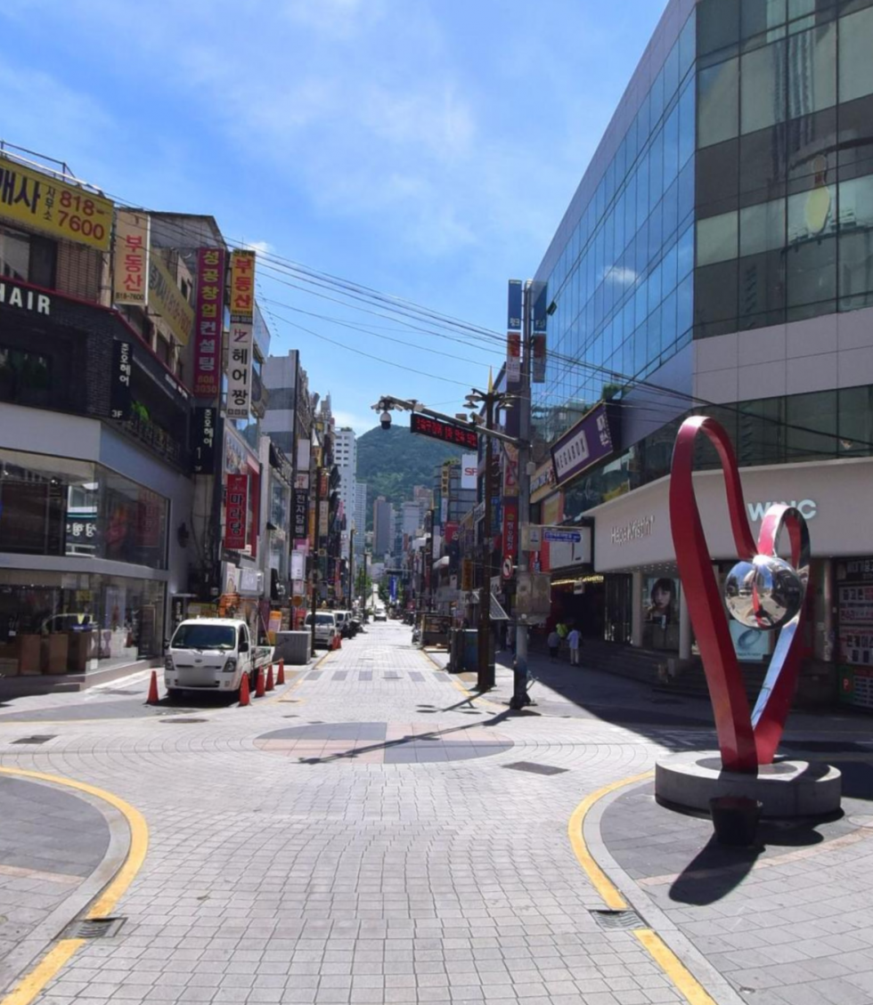 부산 부산진구 부전동 주건축물제1동 서면2번가 유동 인구 넘치는 최고의 입지 1층 소형상가 월세 매물번호 16861 사진 1