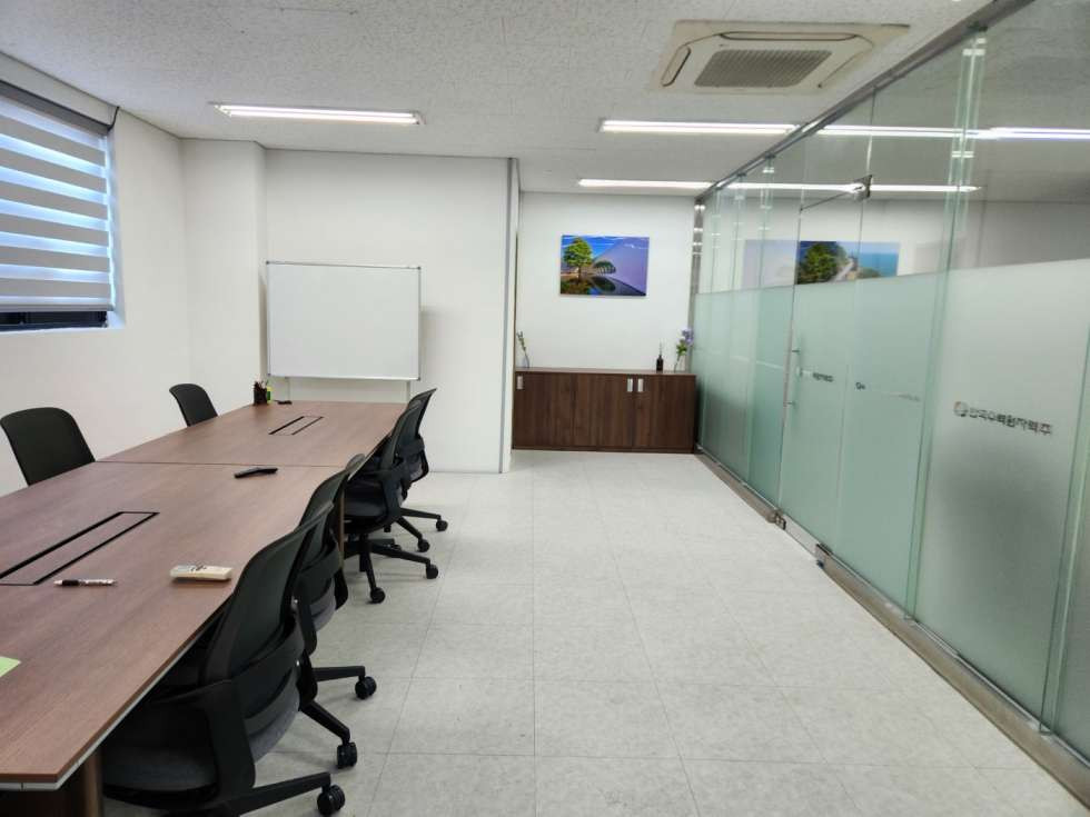 부산 연제구 연산동 깔끔한 내부시설 완벽한 사무실 약30평 월세 매물번호 16441 사진 11