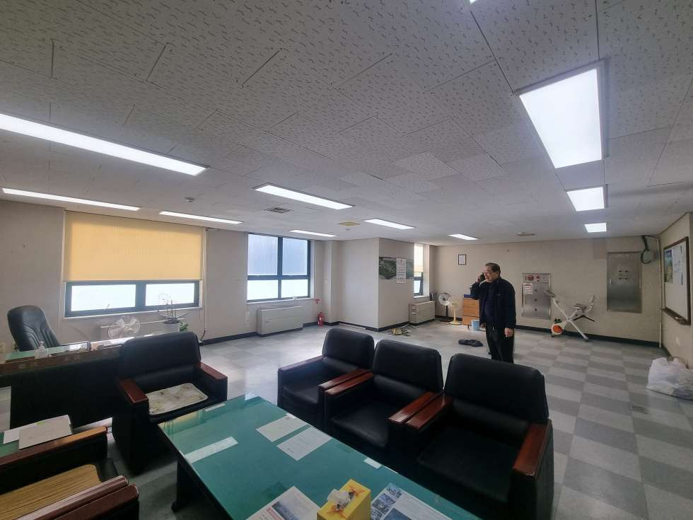 부산 연제구 연산동 부산시청 인근, 대로변 접근성 좋은 사무실 9층 전용 32평 주차용이 월세 매물번호 16965 사진 2