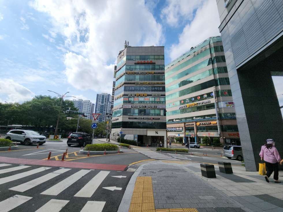 부산 연제구 연산동 부산 시청 메인상권 중심 약 60평대 임대 매물 월세 매물번호 17041 사진 1