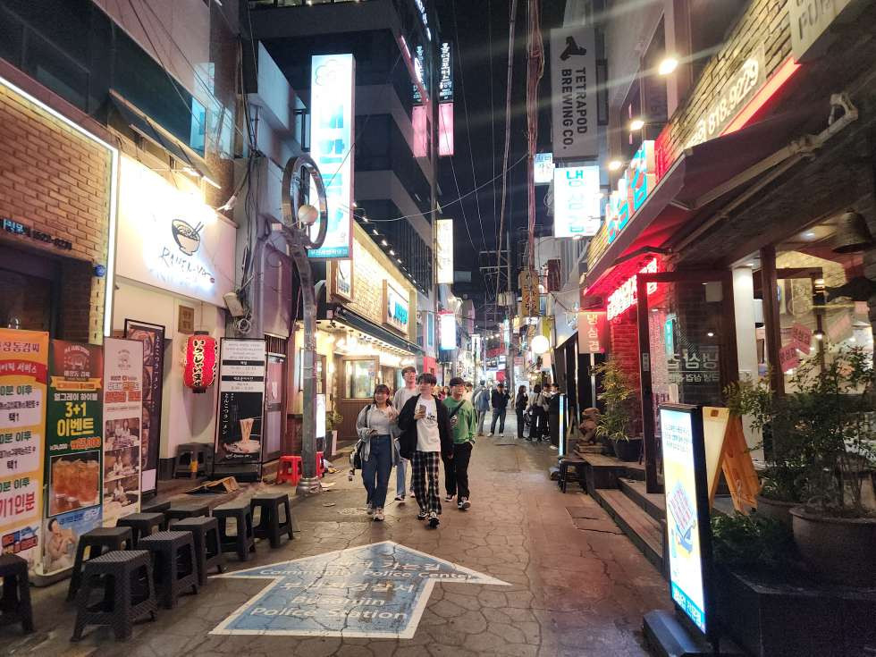 부산 부산진구 부전동 주건축물제1동 서면 배대포 메인상권 중심 약 25평 월세 매물번호 13846 사진 1