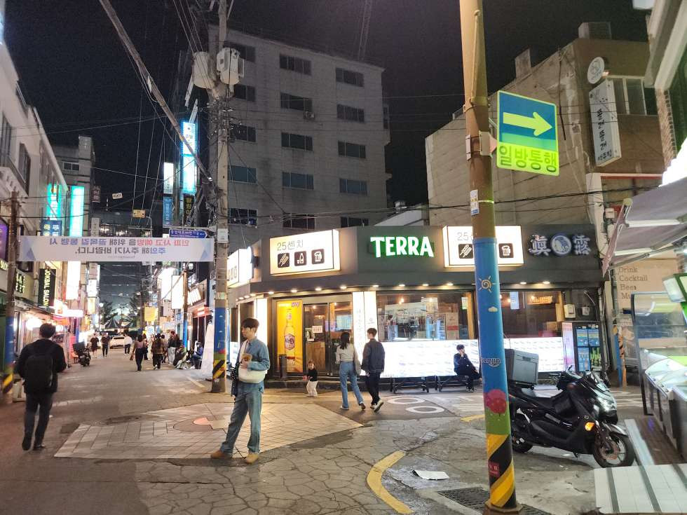 부산 부산진구 부전동 주건축물제1동 서면 배대포 메인상권 중심 약 25평 월세 매물번호 13846 사진 4