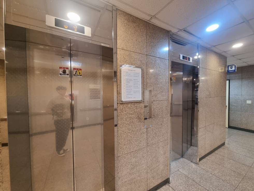 부산 연제구 거제동 부산지방법원 앞 거제대로 접한 사무실임대 2층 전용 46평 월세 매물번호 17132 사진 2