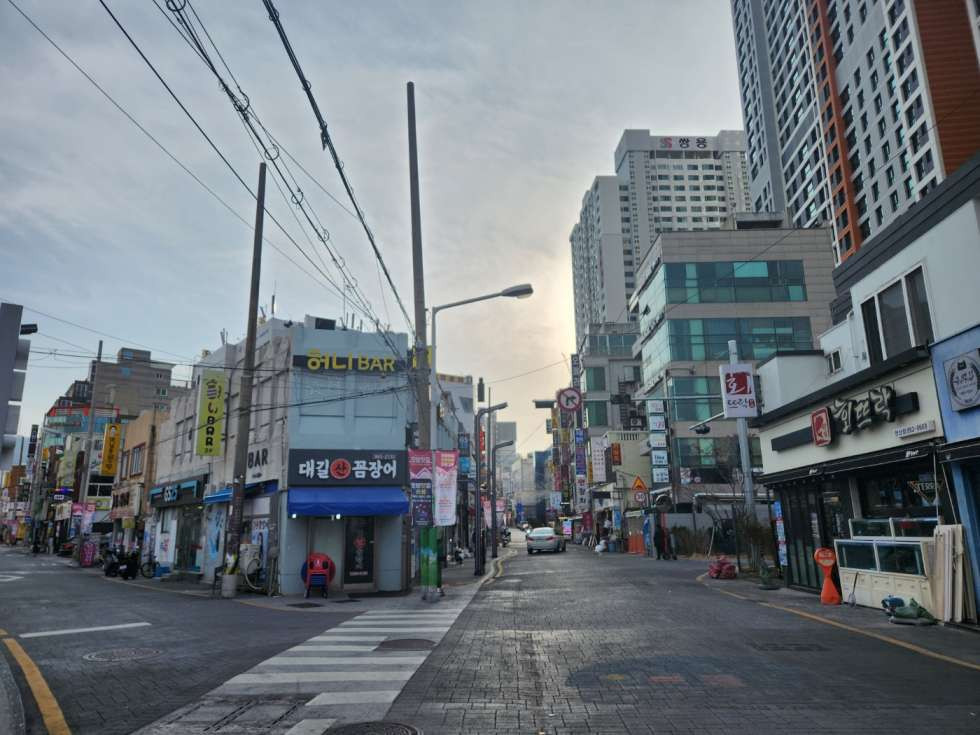 부산 연제구 연산동 한창정보타운 핫플레이스 상권 중심 30평 월세 매물번호 11901 사진 1