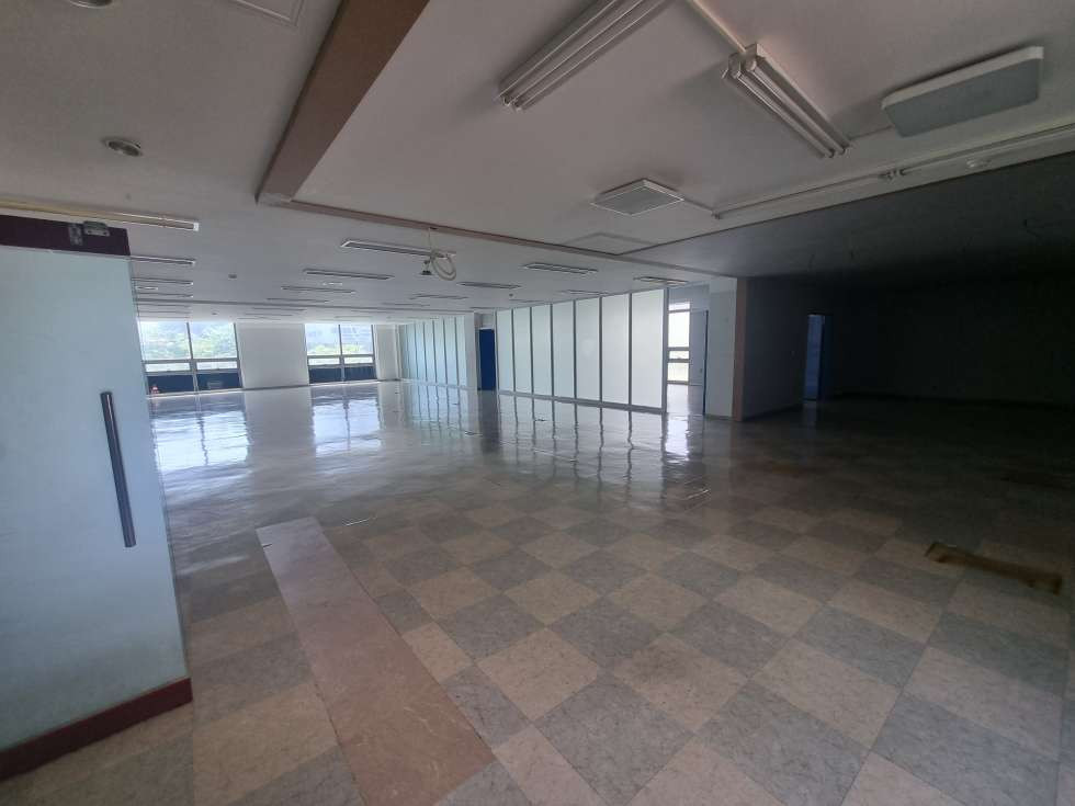 부산 해운대구 우동 센텀시티 내 지식산업센터 사무실 임대 3층 82평, 26년 5월 중 입주가능 월세 매물번호 17172 사진 2