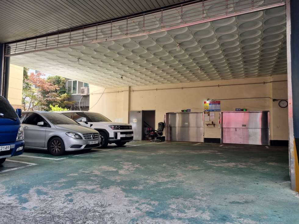 부산 부산진구 부전동 서면역 역세권 임대료 저렴한 대형 사무실 3층 전용 130평 월세 매물번호 17185 사진 4