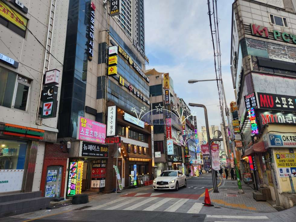 부산 연제구 연산동 한창정보타운 핫플레이스 상권 중심 월세 매물번호 12348 사진 1