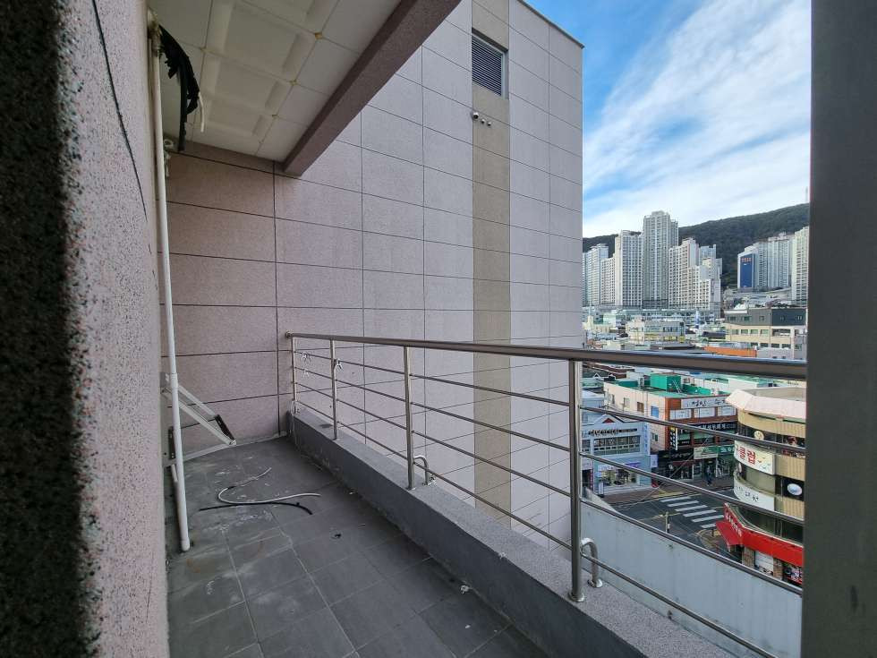 부산 동래구 사직동 사직야구장 맞은편, 18년도 준공 컨디션 좋은 6층 65평 학원 병의원 용도 추천 월세 매물번호 17054 사진 3