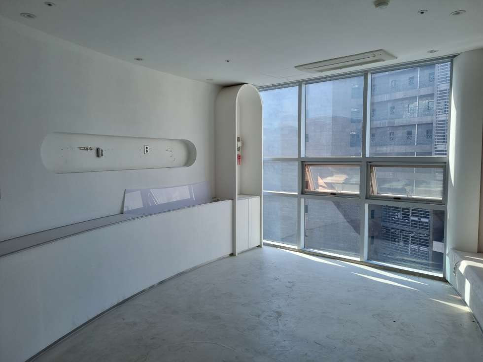 부산 부산진구 부전동 서면 복개로 대로변 접근성 좋은 메디컬빌딩 10층 83평 월세 매물번호 17038 사진 3