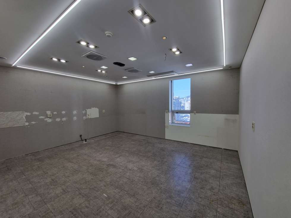 부산 부산진구 부전동 서면 복개로 대로변 접근성 좋은 메디컬빌딩 10층 83평 월세 매물번호 17038 사진 6