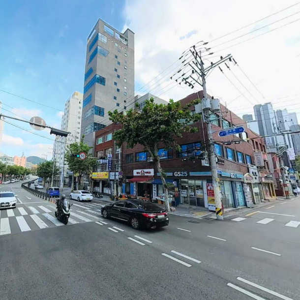 부산 부산진구 양정동 연제구청 앞 대로변 노출좋은 상가 1층 13평 무권리 입점가능 월세 매물번호 17221 사진 1