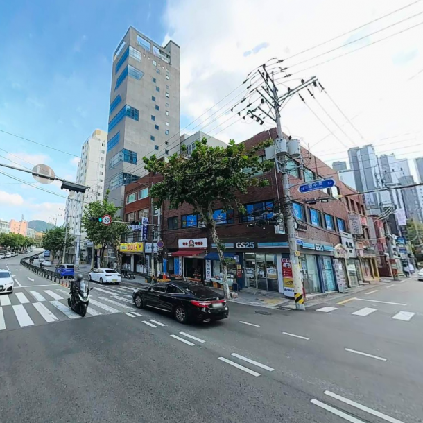 부산 부산진구 양정동 연제구청 앞 대로변 노출좋은 상가 1층 약 9평 무권리 입점가능 월세 매물번호 17222 사진 1