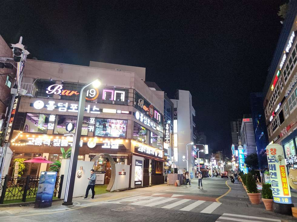 부산 연제구 연산동 한창정보타운 핵심상권 중심 1층 약 28평 월세 매물번호 13836 사진 3