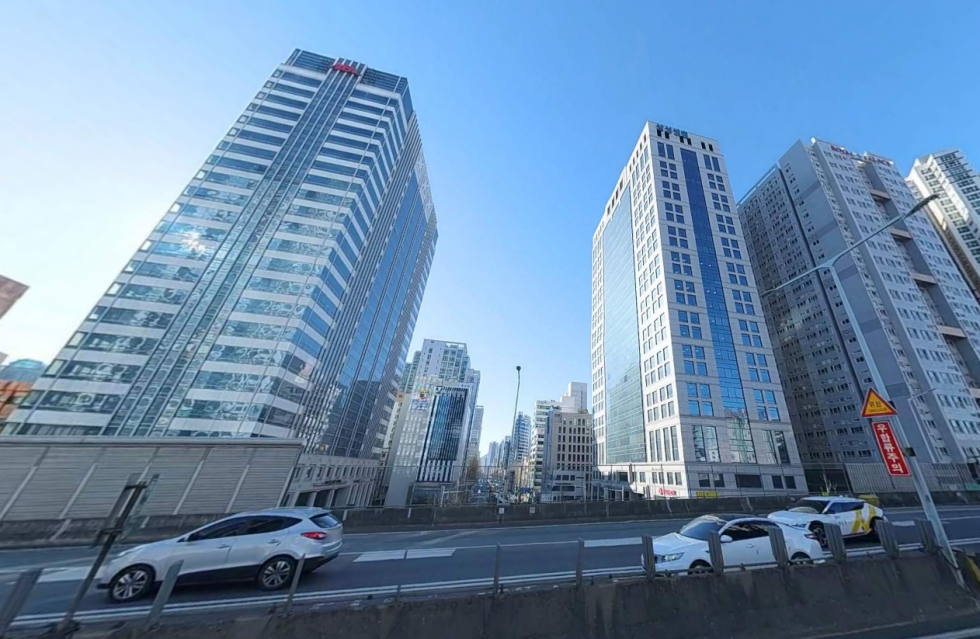 부산 부산진구 범천동 범천동 프라임급 오피스 빌딩. 전용 25평~227평 평수 다양, 상세내용 참고 월세 매물번호 14238 사진 1