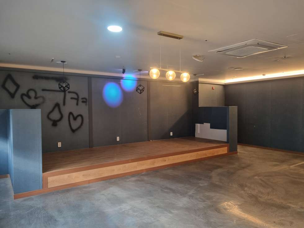 부산 부산진구 부전동 부전시장 인근, 오피스텔 단지 내 상가! 전용 약 39평/미용관련업, 사무실, 학원, 1인 PT, 체형교정 등 다용도 추천! 월세 매물번호 13606 사진 2